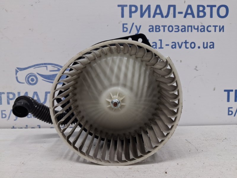 Моторчик печки Kyron 2005-2016 DJ 2.7 D27DT