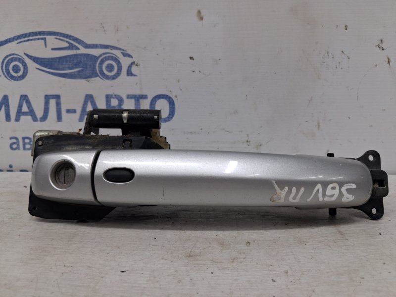Ручка двери внешняя передняя правая Suzuki Grand Vitara 2006-2014 JT 2.4 бензин J24B 8281163J30 Б/У