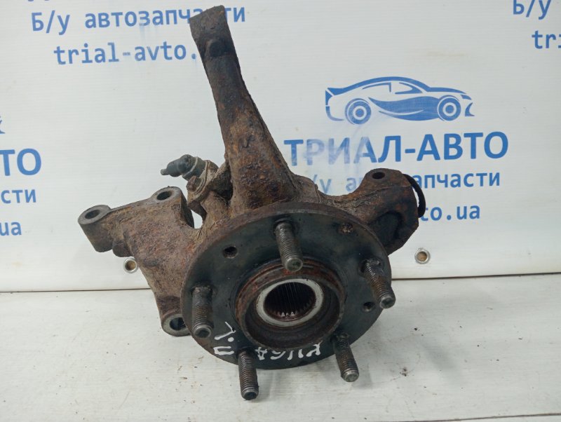 Кулак поворотный левый со ступицей Ford не куга 2013-2019 CBS 2.0 diesel Б/У