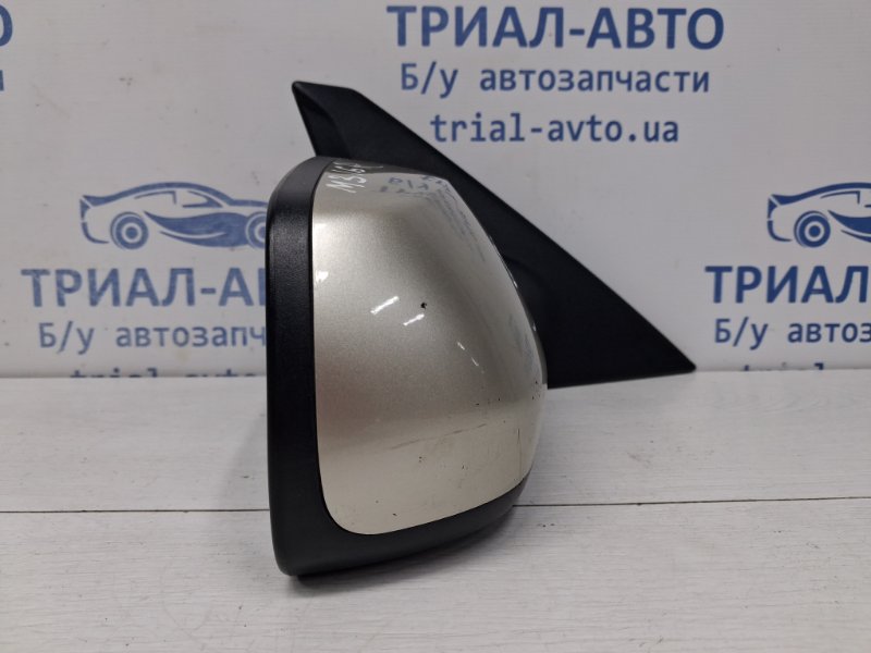 Зеркало правое Mazda 3 BK 1.6 бензин Z6