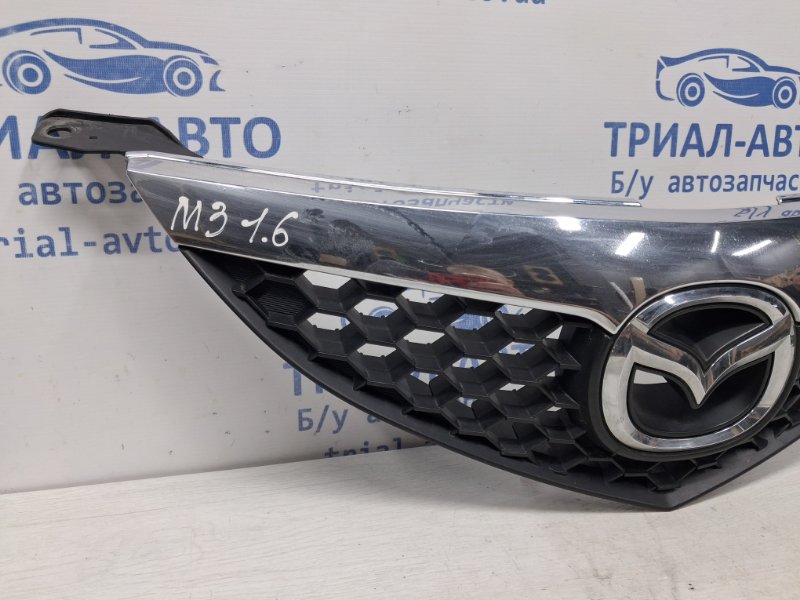 Решетка радиатора 3 2003-2009 BK 1.6 бензин Z6
