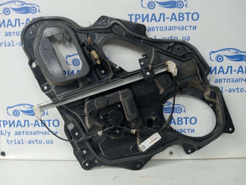 Стеклоподъемник задний левый Mazda 3 BK 1.6 бензин Z6