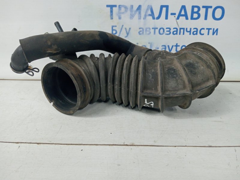 Патрубок воздушного фильтра Toyota Avensis 2003-2009 T25 1.8 бензин 1ZZFE 178810D200 Б/У