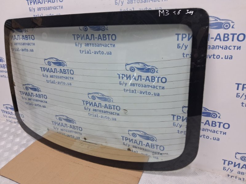 Стекло в кузов заднее Mazda 3 BK 1.6 бензин Z6