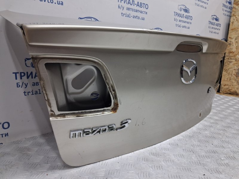 Крышка багажника Mazda 3 BK 1.6 бензин Z6