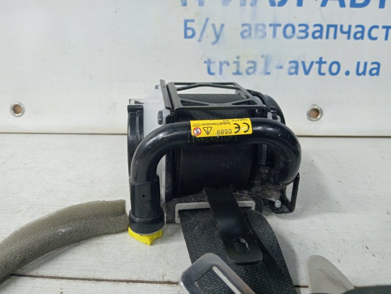 Ремень безопасности передний правый Q50 2013- V37 2.2 diesel OM651