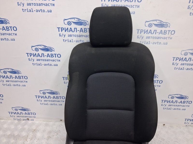 Сиденье переднее правое Mazda 3 BK 1.6 бензин Z6