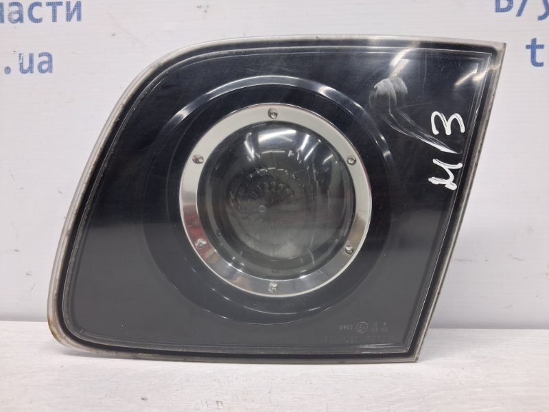 Фонарь задний внутренний правый Mazda 3 2003-2009 BK 1.6 бензин Z6 BS4J513F0 Б/У