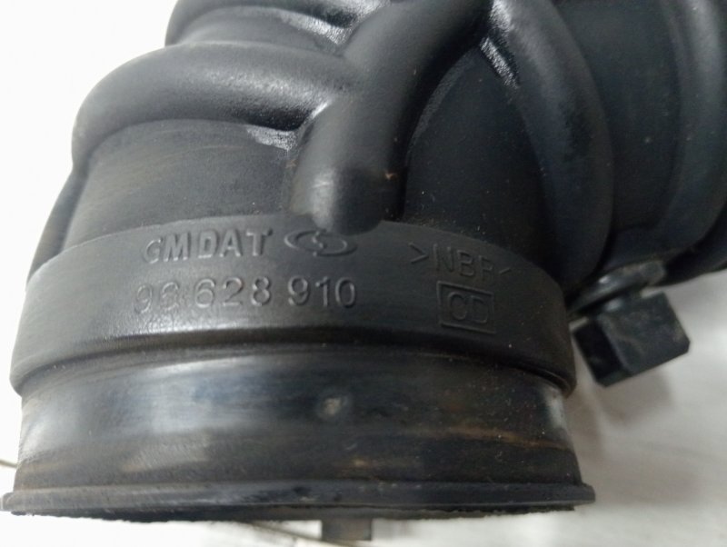 Патрубок воздушного фильтра Captiva 2006-2011 C100 2.4 бензин Z24SED