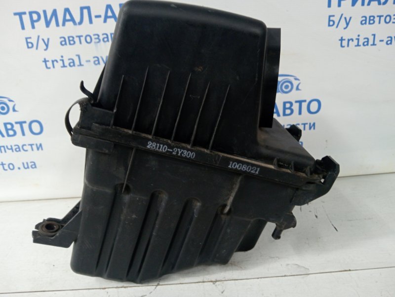 Корпус воздушного фильтра Kia Sportage 2010-2016 SL 1.7 diesel D4FD 281102Y300 Б/У