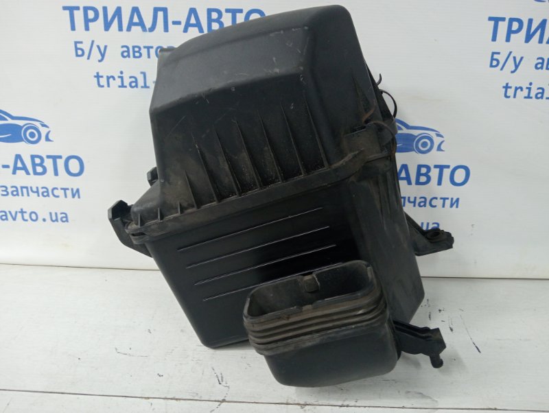 Корпус воздушного фильтра Kia Sportage SL 1.7 diesel D4FD