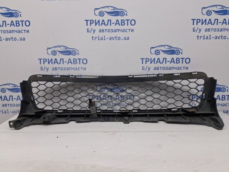 Решетка бампера центральная 3 2003-2009 BK 1.6 бензин Z6