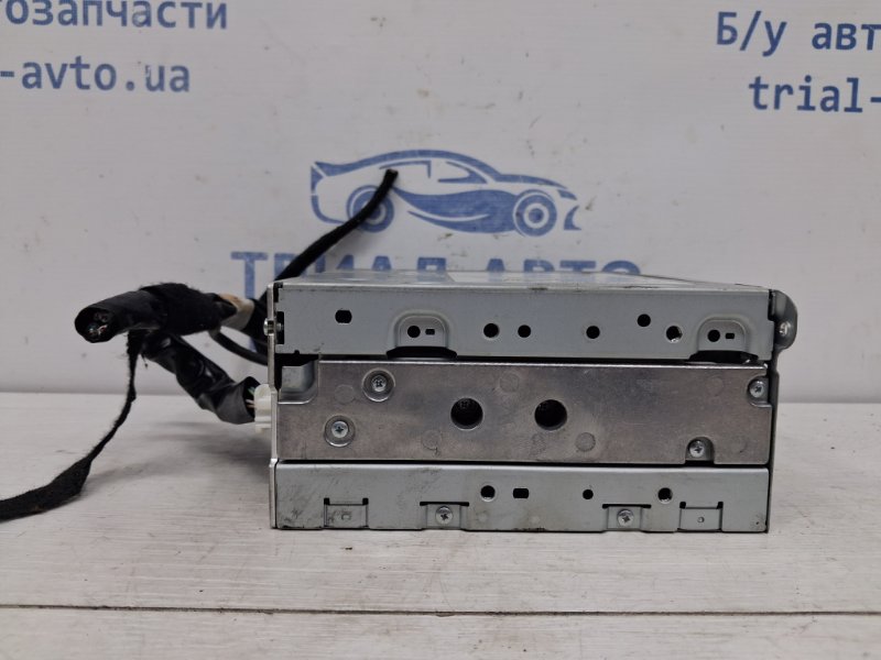 Магнитофон Q50 2013- V37 2.2 diesel OM651