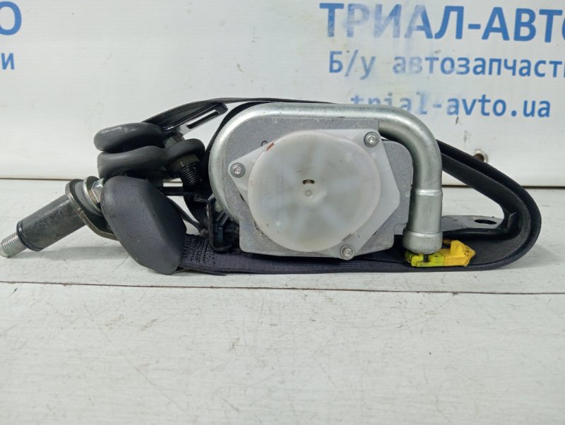 Ремень безопасности передний левый Hyundai Tucson JM 2.0 diesel D4EA