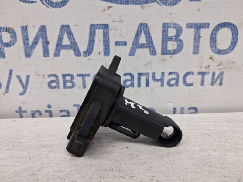Датчик расхода воздуха Mazda 3 2003-2009 BK 1.6 бензин Z6 ZL0113215 Б/У