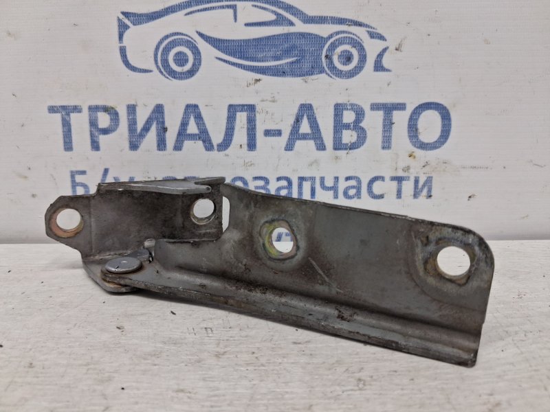 Петля капота правая Mitsubishi Pajero Wagon 3 3.2 Дизель 4M41