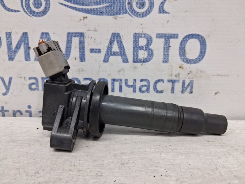 Катушка зажигания Toyota Avensis 2002-2010 T25 1.8 бензин 1ZZFE 9008019019 Б/У