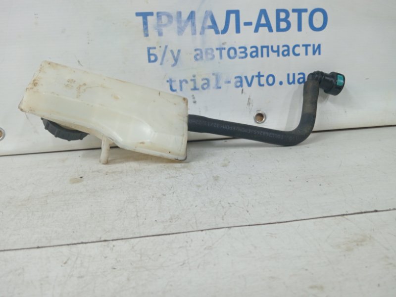 Бачок главного тормозного цилиндра Ford Kuga CBS 2.0 diesel