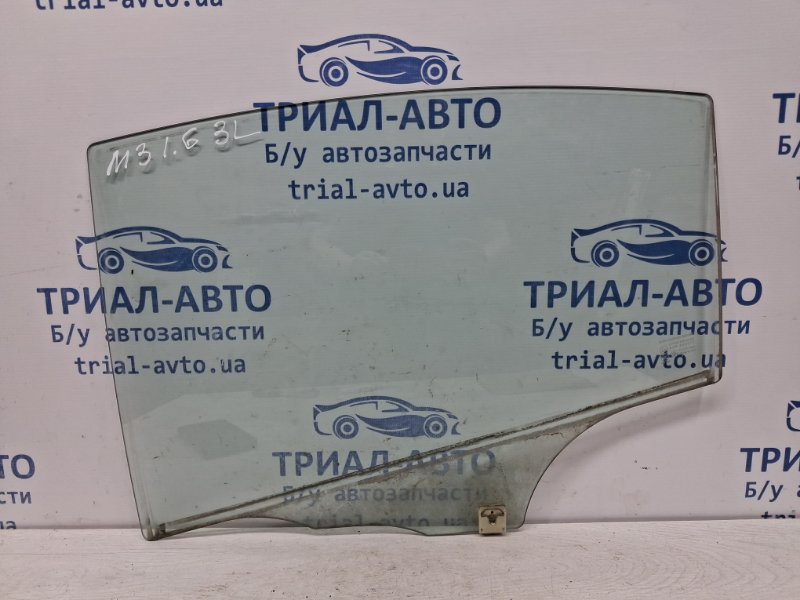 Стекло двери заднее левое Mazda 3 2003-2009 BK 1.6 бензин Z6 Б/У