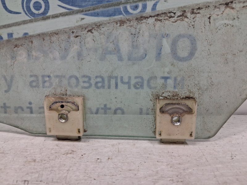 Стекло двери переднее левое 3 2003-2009 BK 1.6 бензин Z6