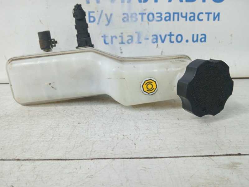 Бачок главного тормозного цилиндра Kia Sportage SL 1.7 diesel D4FD