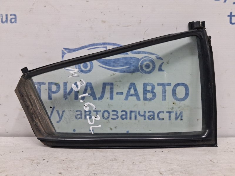 Стекло двери задней левой (форточка) Mazda 3 2003-2009 BK 1.6 бензин Z6 BN8V73661A Б/У