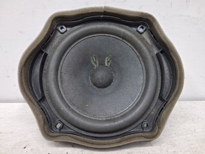 Динамик музыкальный задний Mazda CX 7 2007-2012 ER 2.3 бензин 	L3VDT BR8W66960A Б/У
