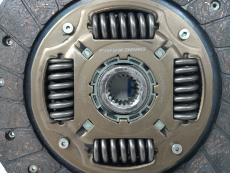 Диск сцепления Tucson 2004-2009 JM 2.0 diesel D4EA
