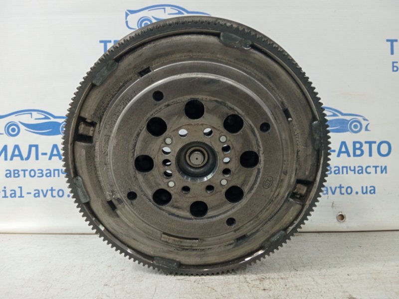 Маховик Q50 2013- V37 2.2 diesel OM651