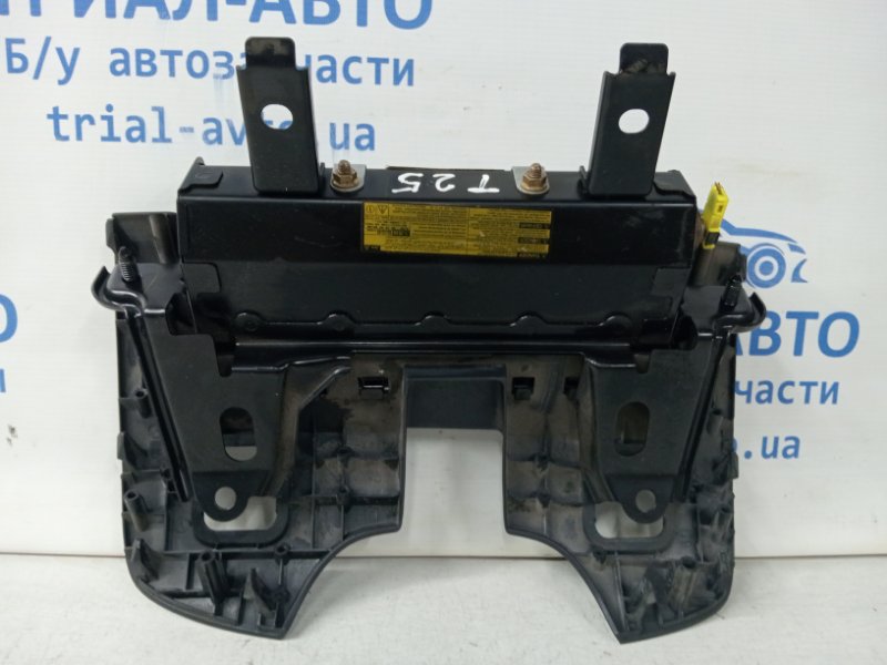 Подушка в колени Avensis 2003-2009 T25 1.8 бензин 1ZZFE