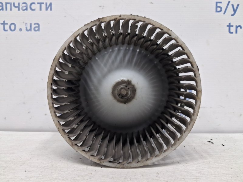 Моторчик печки 3 2003-2009 BK 1.6 бензин Z6