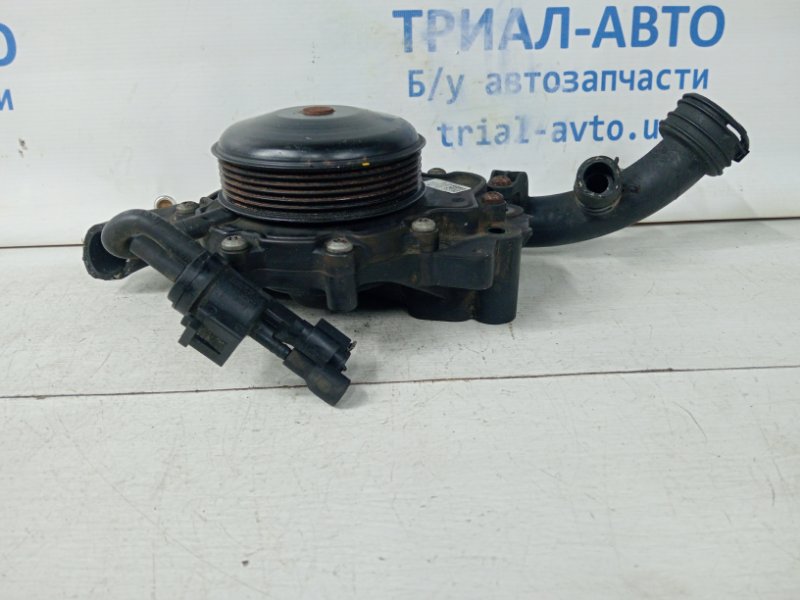 Помпа Q50 2013- V37 2.2 diesel OM651