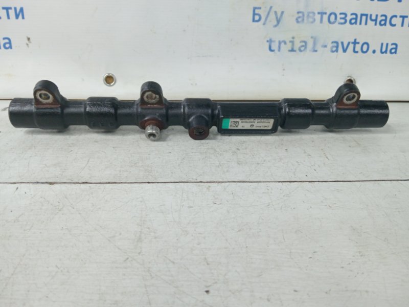 Топливная рампа SsangYong Rexton 2006-2012 Y250 2.7 D27DT 6650700295 Б/У