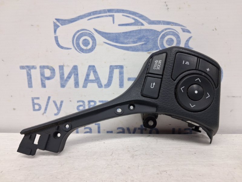 Кнопки руля Toyota RAV 4 2012-2018 A40 2.2 diesel 2ADFTV 75E566 Б/У
