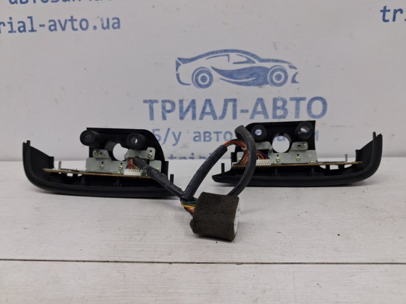 Кнопки руля Kyron 2005-2016 DJ 2.7 D27DT