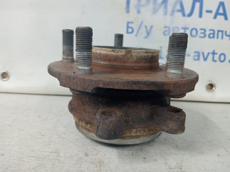 Ступица передняя Q50 2013- V37 2.2 diesel OM651