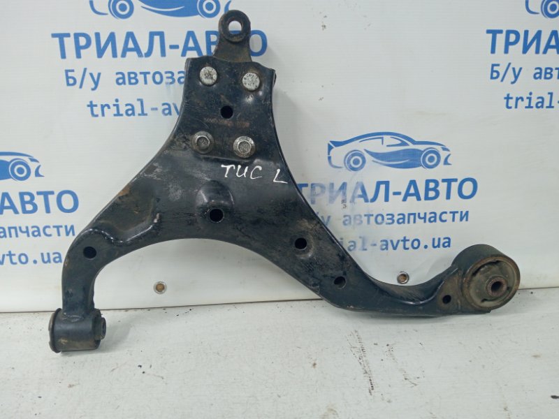 Рычаг левый Hyundai Tucson 2004-2009 JM 2.0 diesel D4EA 545002E100 Б/У