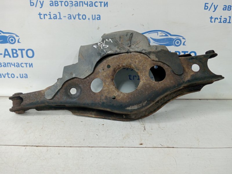 Рычаг задней подвески нижний поперечный (под пружину) Toyota RAV 4 2012-2018 A40 2.2 diesel 2ADFTV 4874042010 Б/У