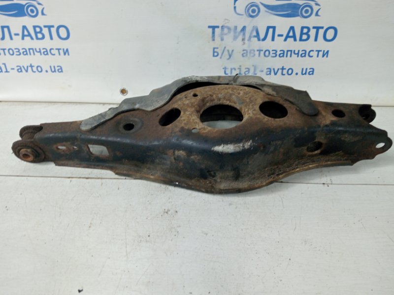 Рычаг задней подвески нижний поперечный (под пружину) Toyota RAV 4 A40 2.2 diesel 2ADFTV