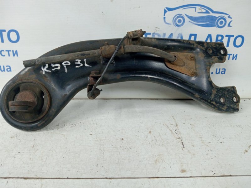 Рычаг задней подвески продольный левый Kia Sportage 2010-2016 SL 1.7 diesel D4FD 552703W050 Б/У