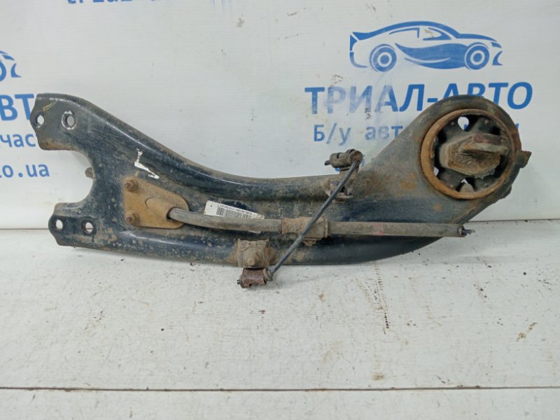 Рычаг задней подвески продольный левый Kia Sportage 2010-2016 SL 1.7 diesel D4FD 552803W050 Б/У