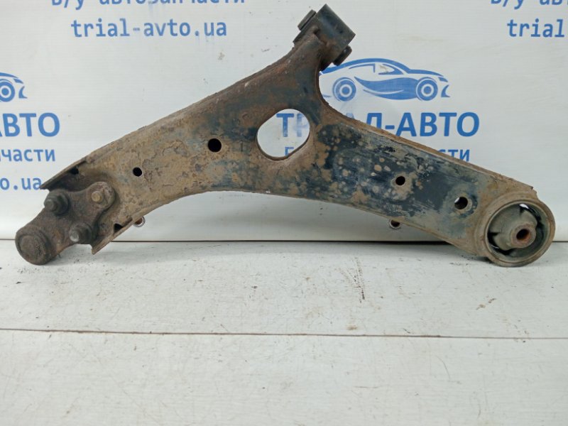 Рычаг передний нижний правый Kia Sportage 2010-2016 SL 1.7 diesel D4FD 545012Y002 Б/У