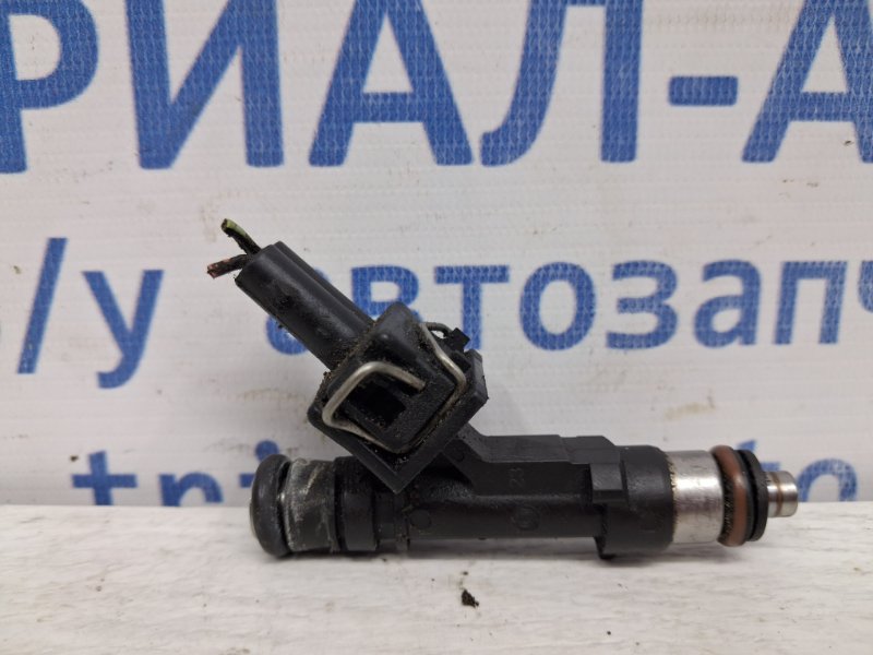 Форсунка топливная Chevrolet Captiva 2006-2011 C100 2.4 бензин Z24SED 96487563 Б/У