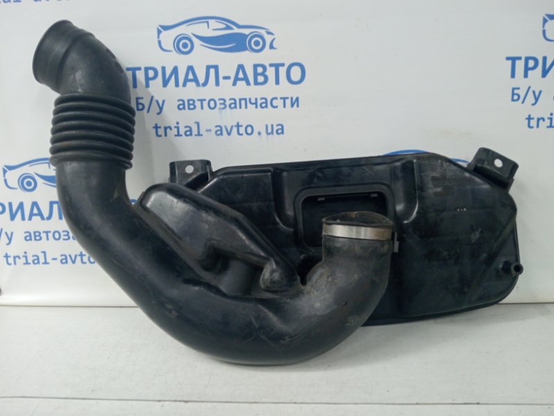 Резонатор воздухозаборника Outback 2009-2014 BR 2.5 бензин Ej253