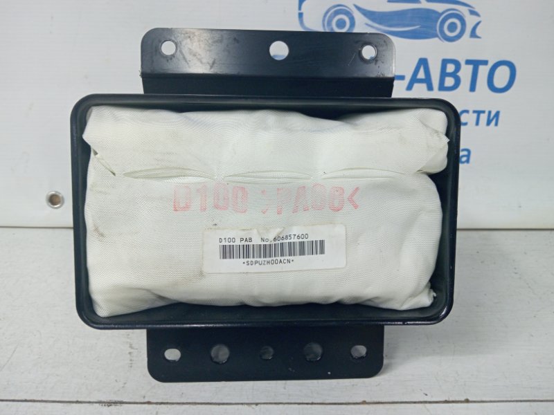Подушка безопасности в торпеду SsangYong Kyron 2005-2015 DJ 2.7 D27DT 606857600 Б/У