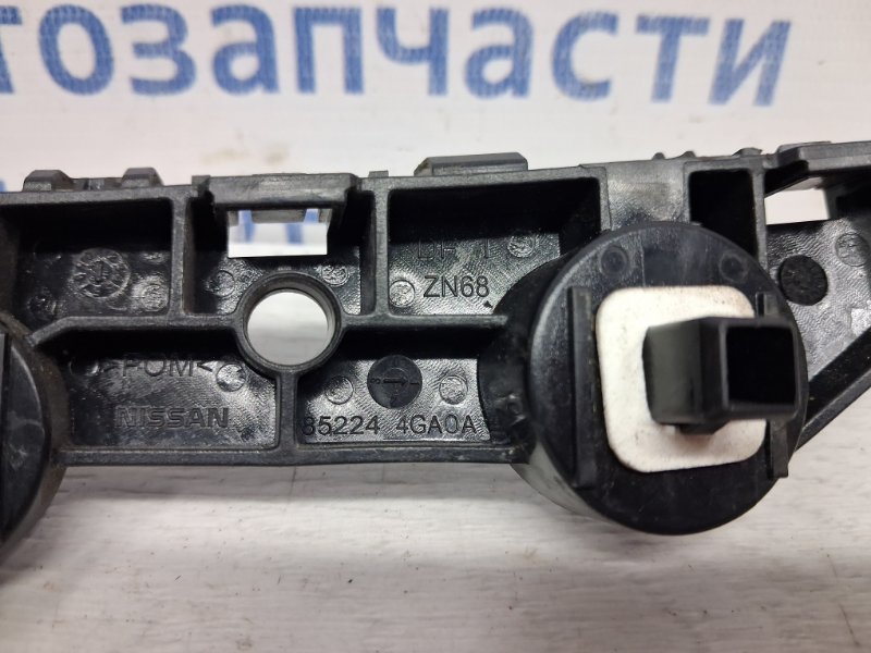 Кронштейн бампера задний правый Q50 2013- V37 2.2 diesel OM651