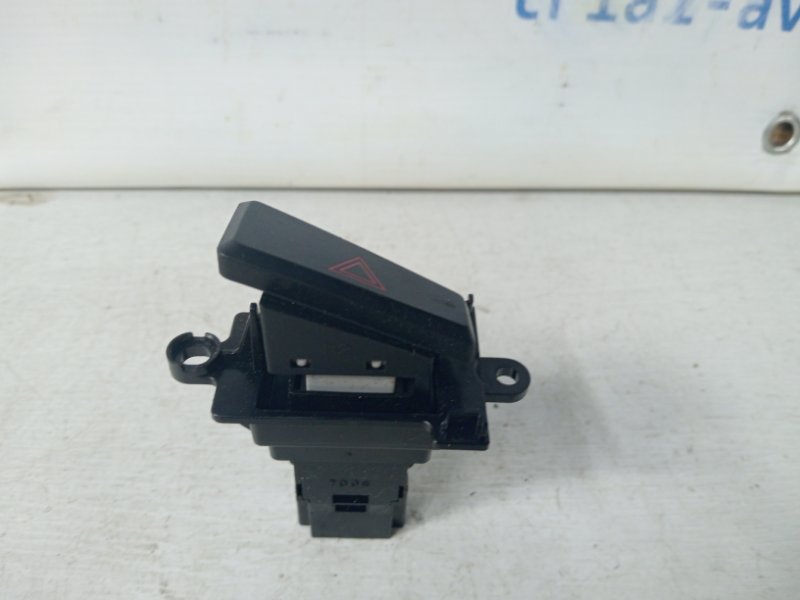 Кнопка аварийки Pajero Wagon 2006-2022 4 3.2 Дизель 4M41