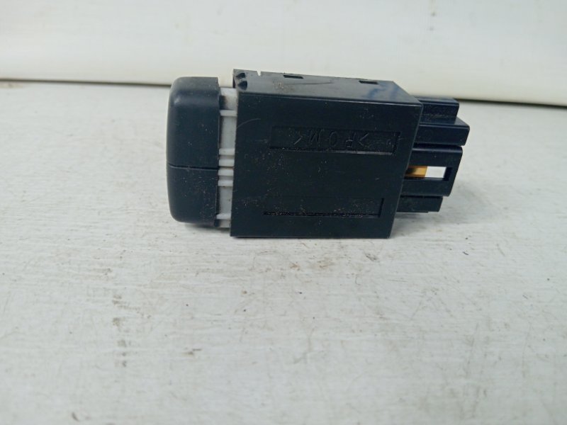 Кнопка противотуманок Pajero Wagon 2006-2022 4 3.2 Дизель 4M41