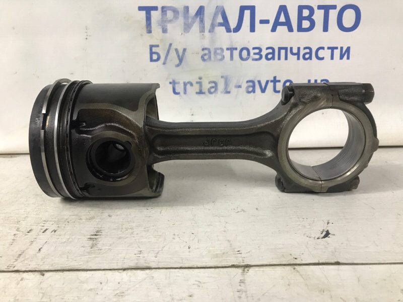 Поршень с шатуном Sorento 2002-2009 BL 2.5 diesel D4CB