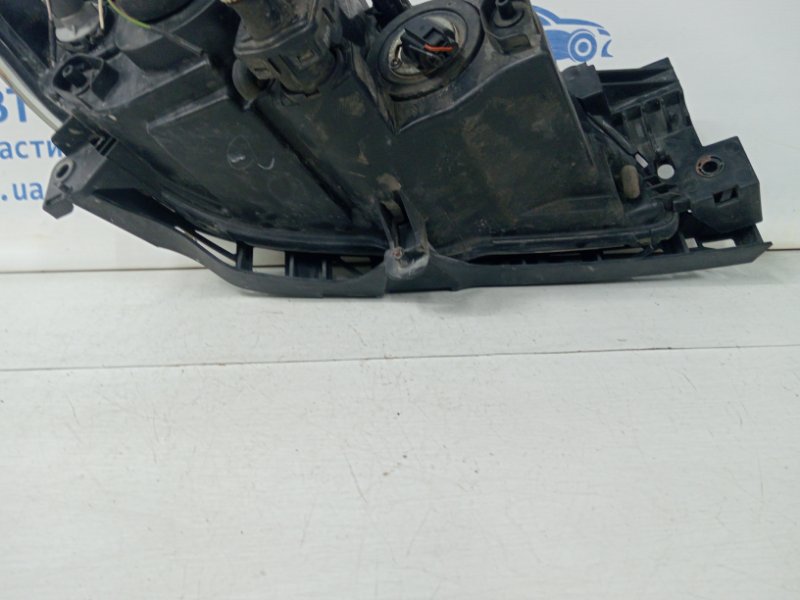 Фара левая 3 2003-2009 BK 1.6 бензин Z6